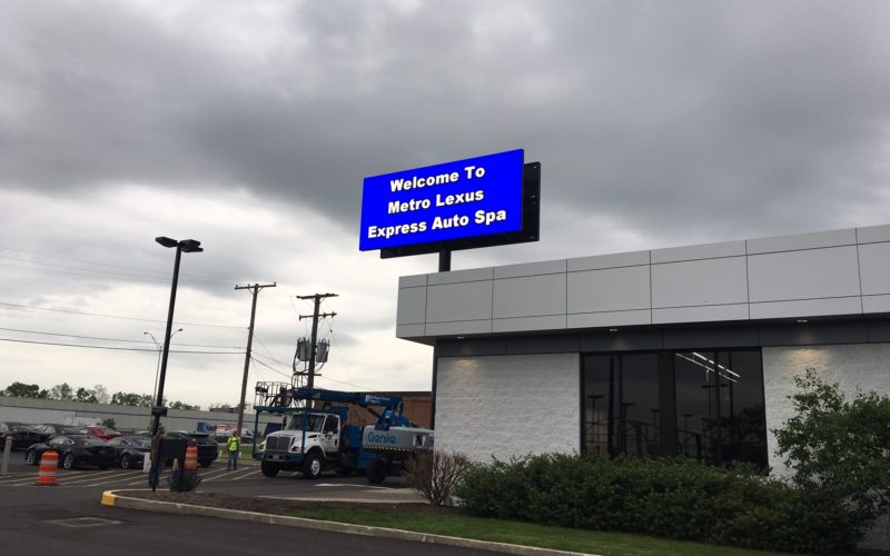 16MM 255X600 Full Color LED Signs