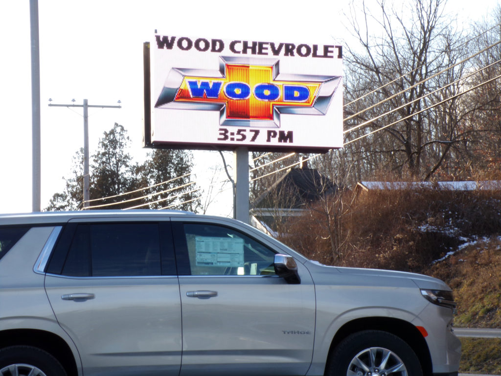 10MM 144X244 Matrix Full Color LED Signs