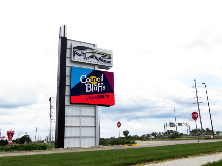 Digital Entertainment Signs | Optec Display Inc.